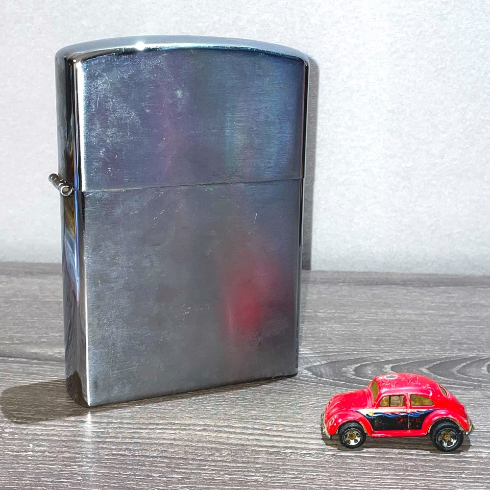 VINTAGE JUMBO SHIELDS Giant Flip Top Lighter Made In Japan 6”-7”